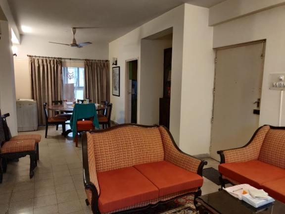 Lovely Couple Friendly Guest House Колката Екстер'єр фото