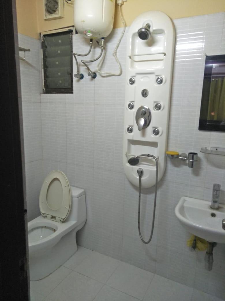 Lovely Couple Friendly Guest House Колката Екстер'єр фото